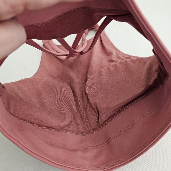 Lululemon Like a Cloud High Neck Sports Bra Dusty Rose Size 4 Light Support Yoga - Picture 4 of 8